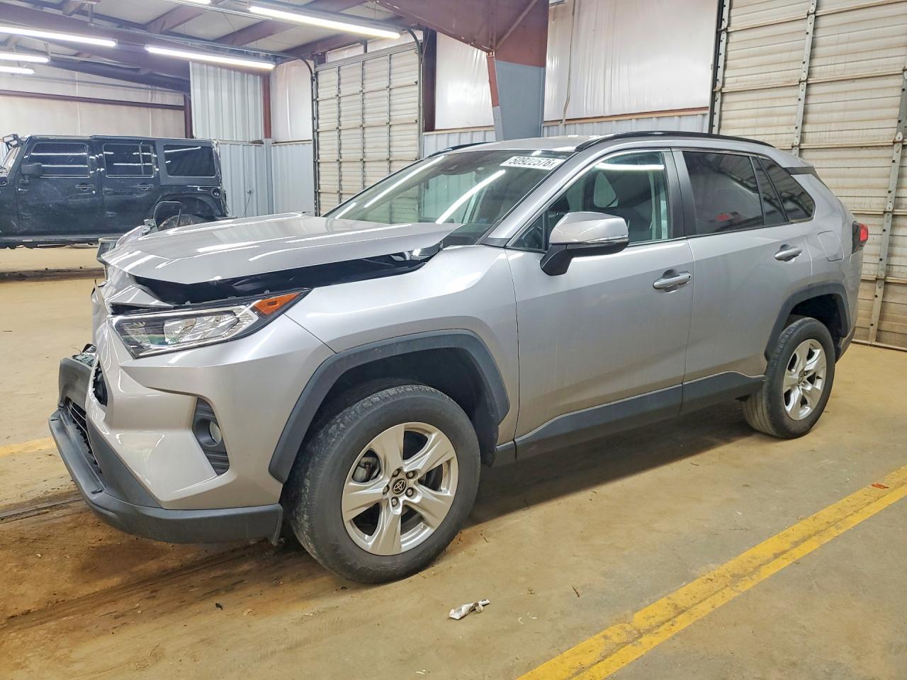 Salvage Toyota RAV4 Image