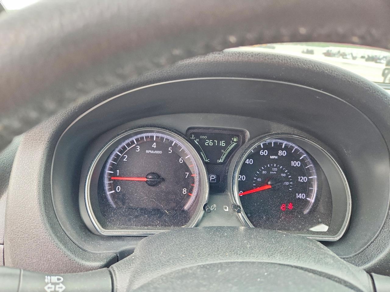 Nissan Versa 1.6 S