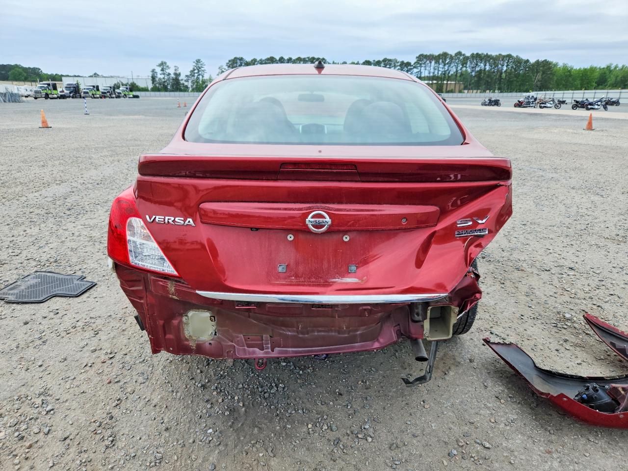 Nissan Versa 1.6 S