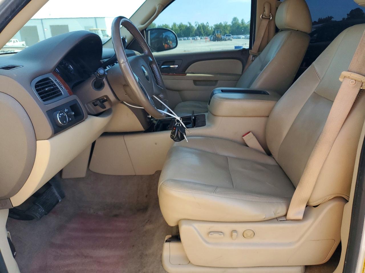 Chevrolet Tahoe C1500 Ltz