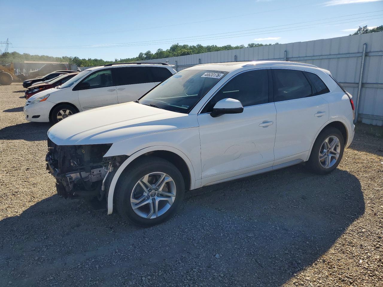 Salvage Audi Q5 Image