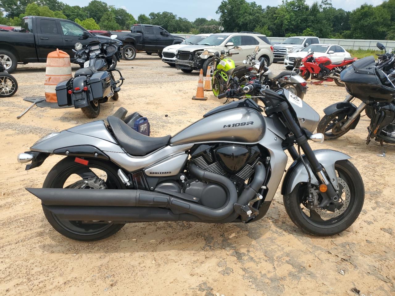 Salvage Suzuki Cyc Vz Vzr Image