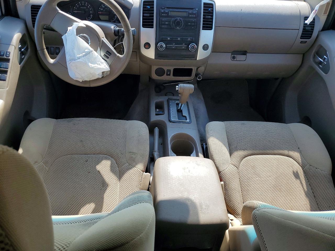Nissan Frontier Se V6