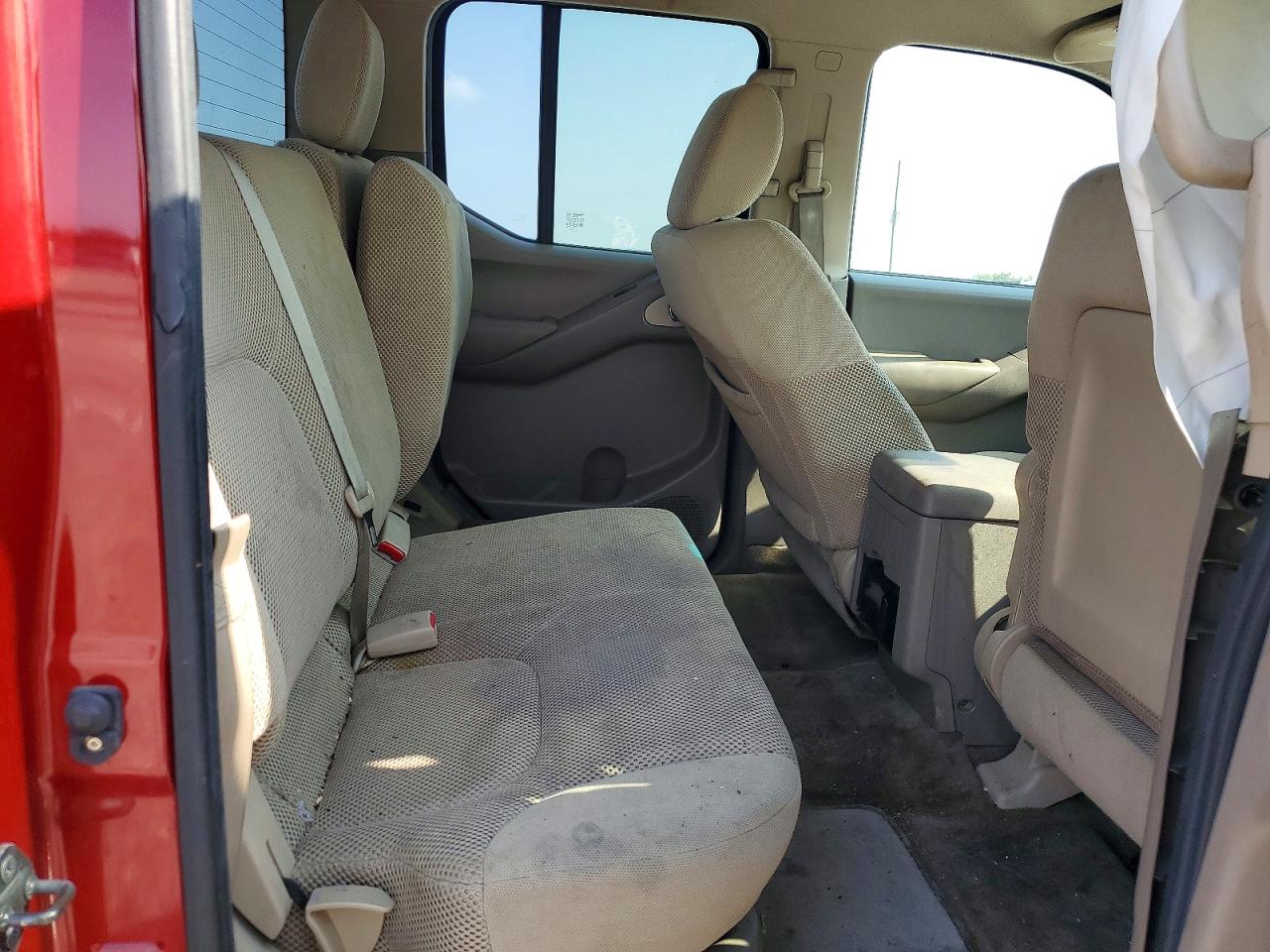 Nissan Frontier Se V6
