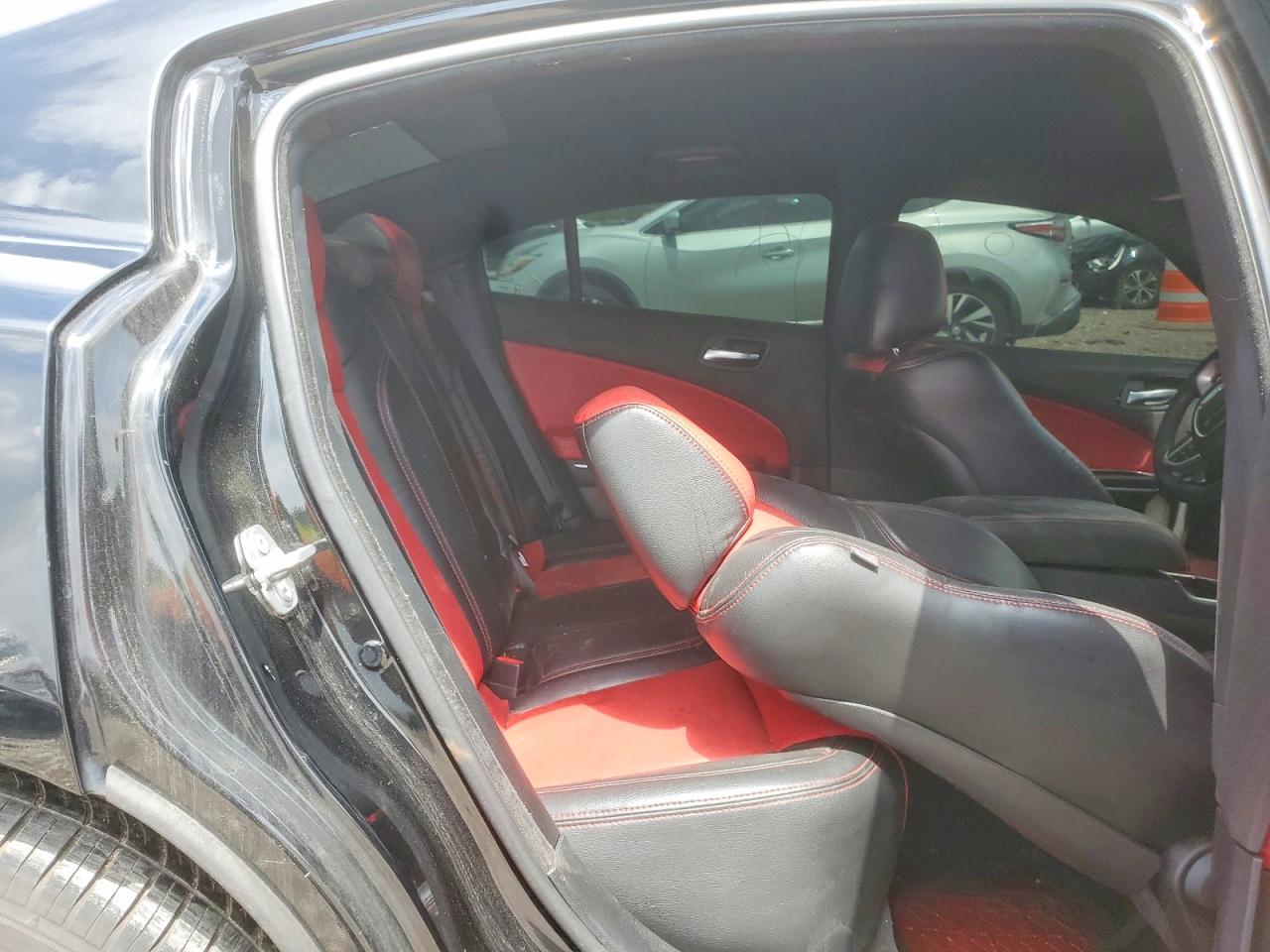 Dodge Charger R