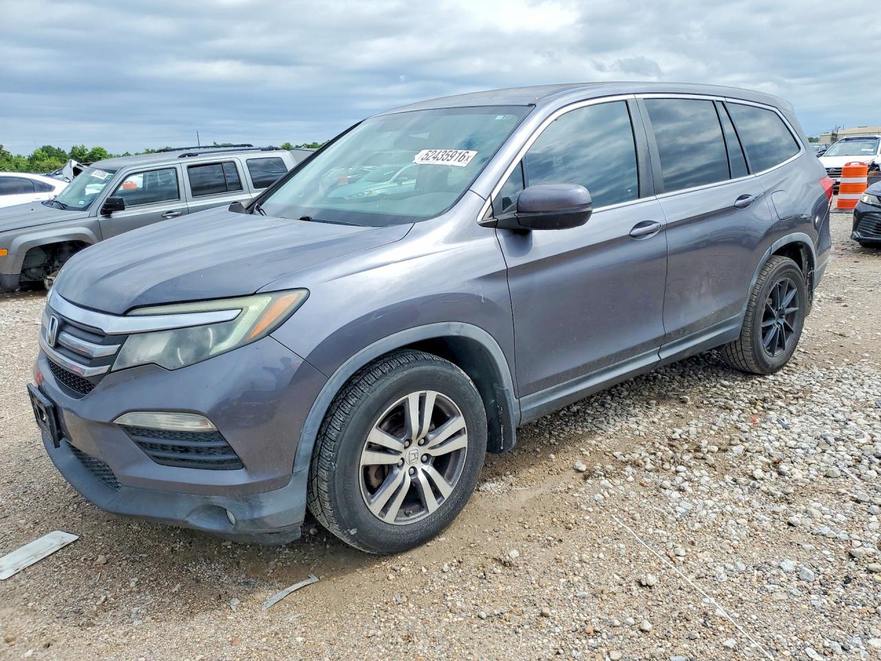 Salvage Honda Pilot Image