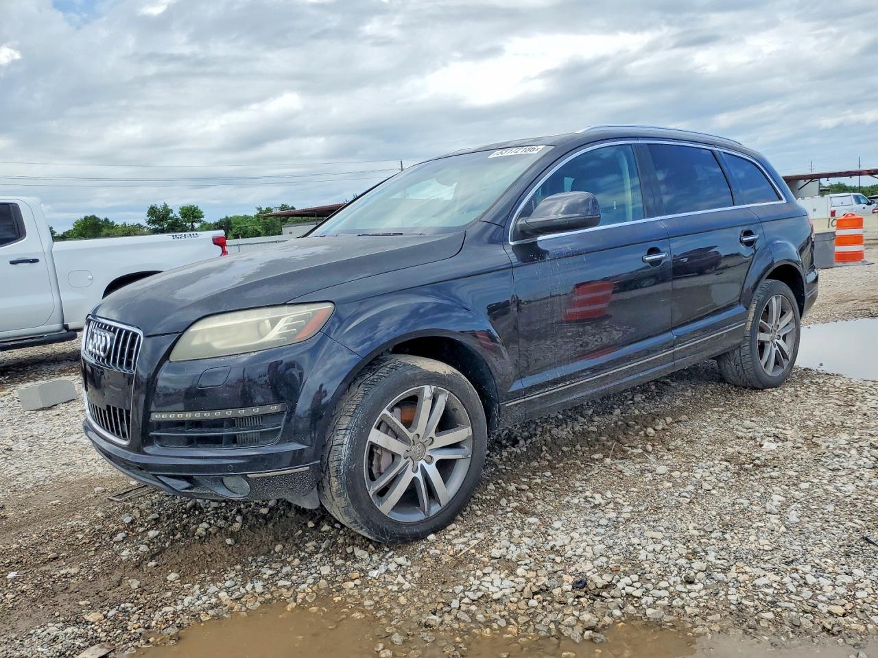 Salvage Audi Q7 Image