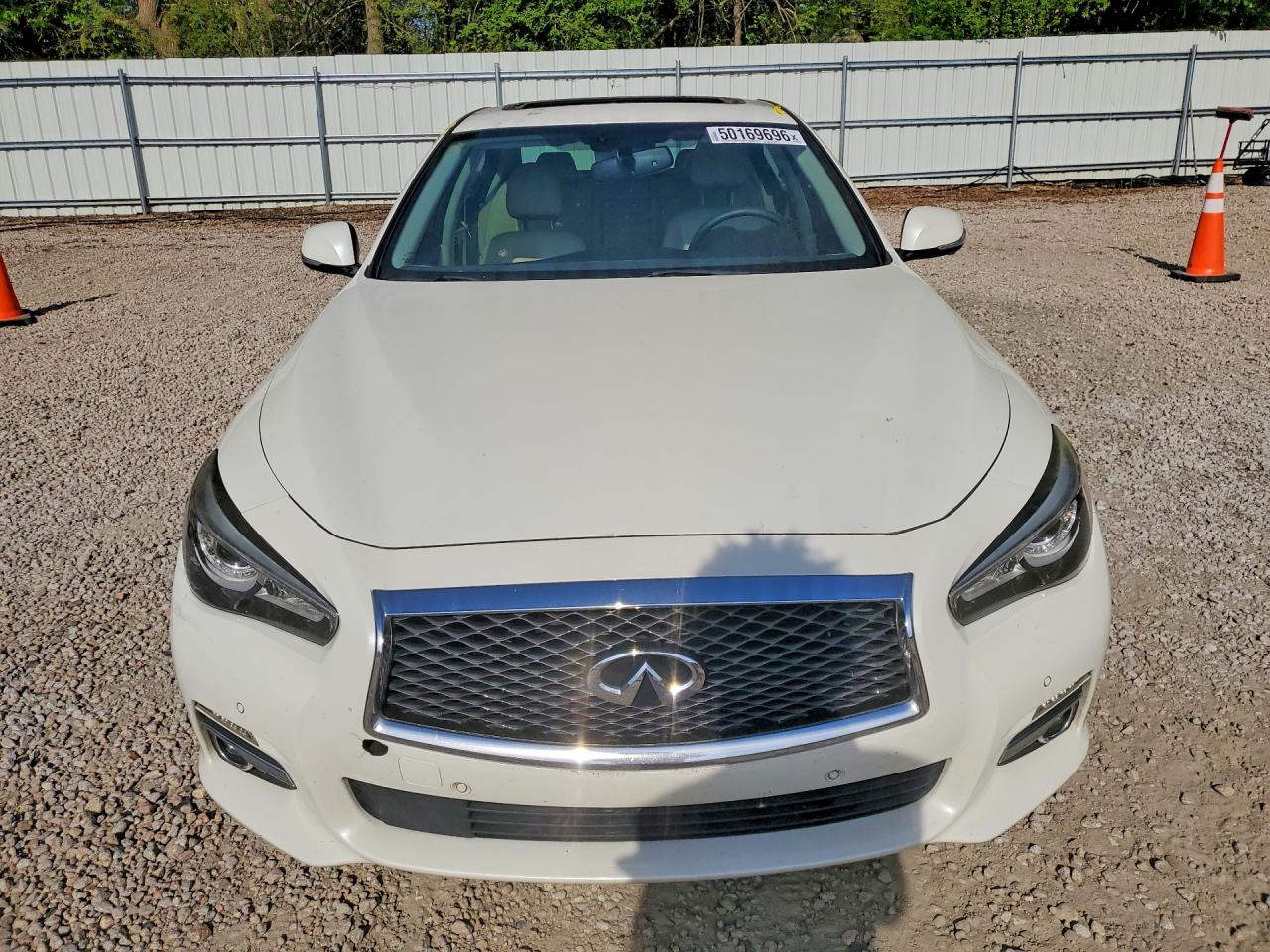 INFINITI Q50 2.0t P 2.0t Premium