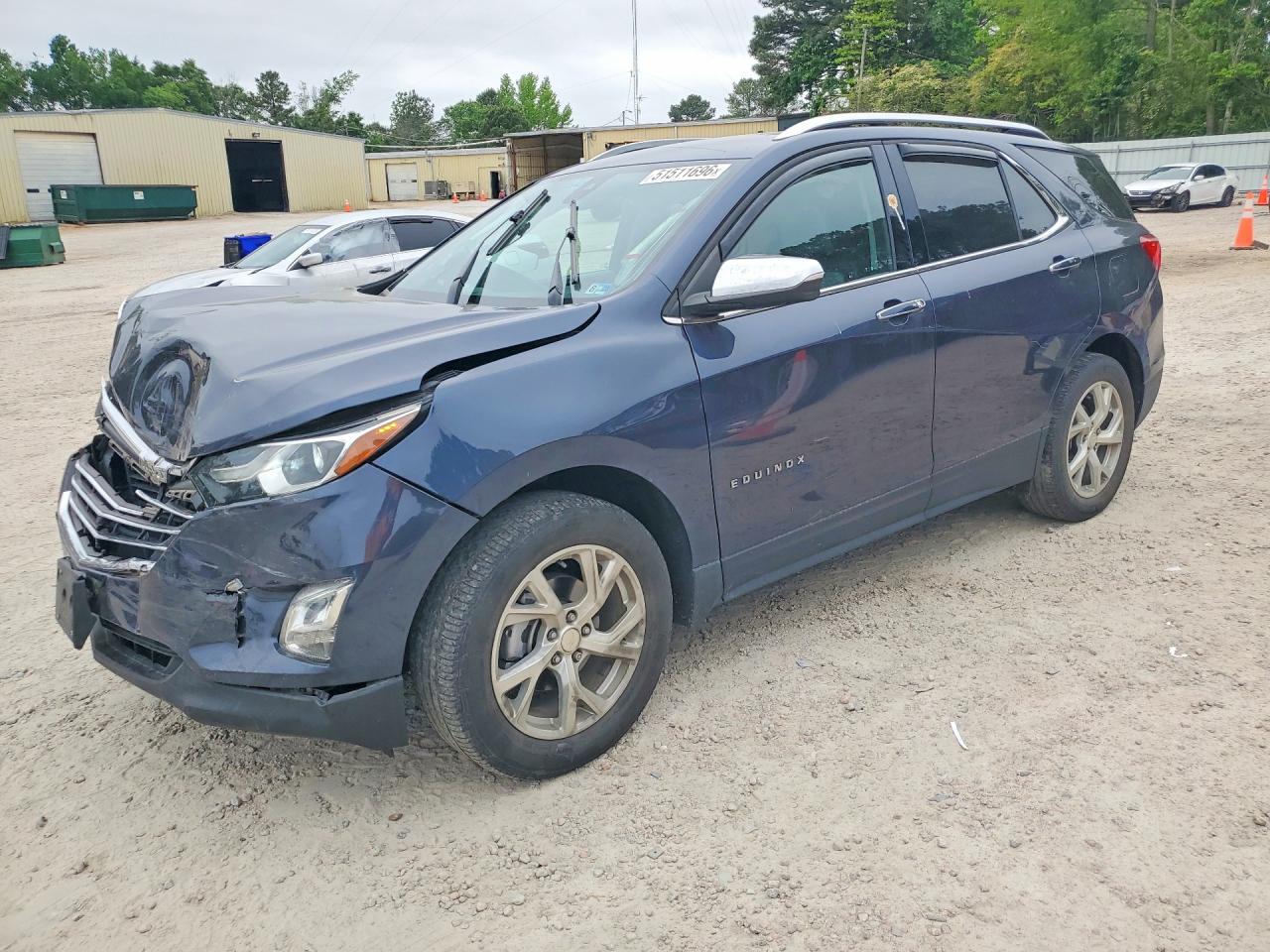 Salvage Chevrolet Equinox Image