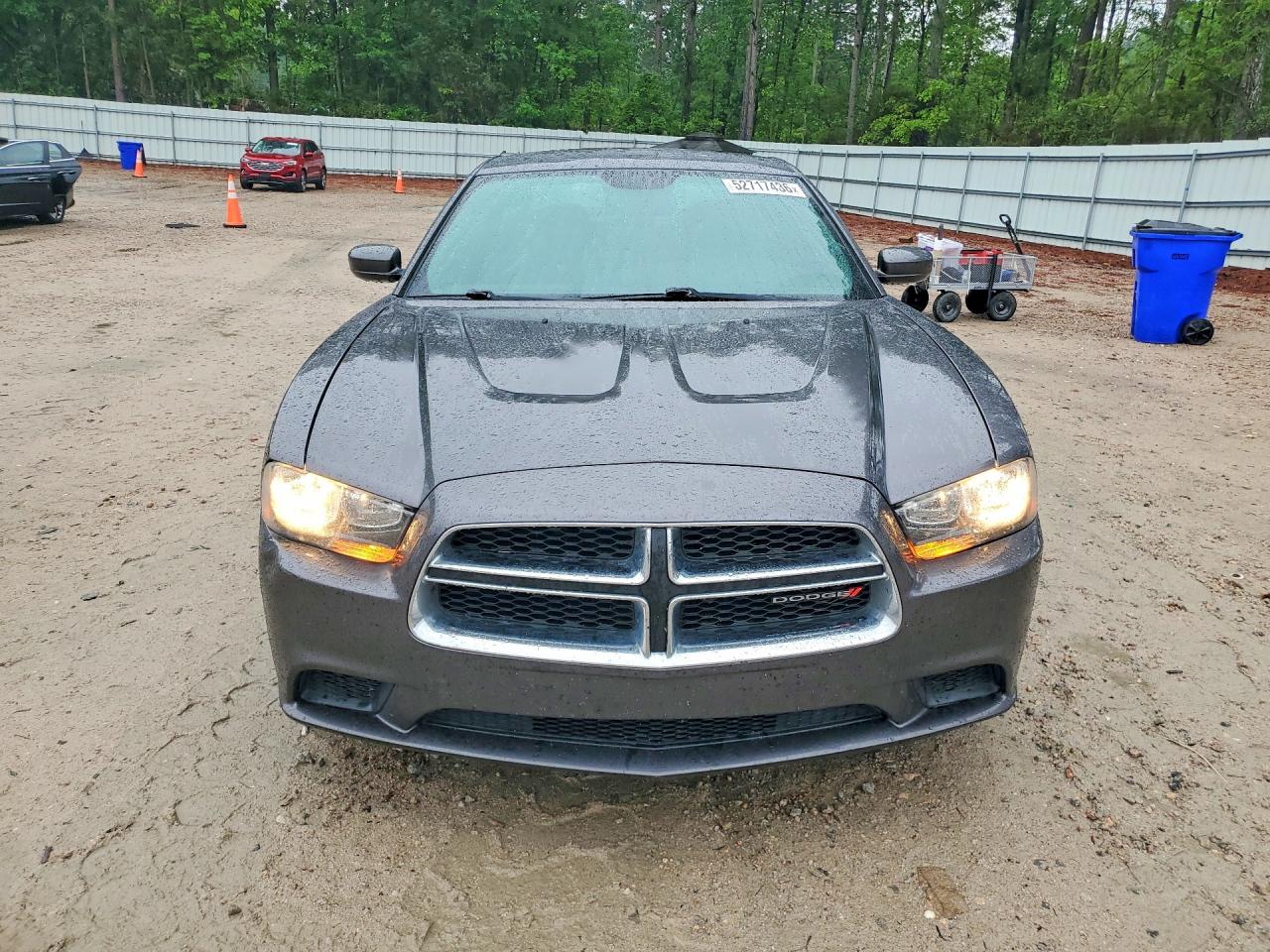 Dodge Charger Se