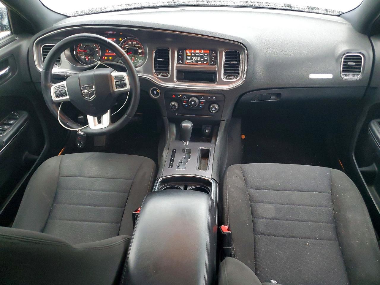 Dodge Charger Se