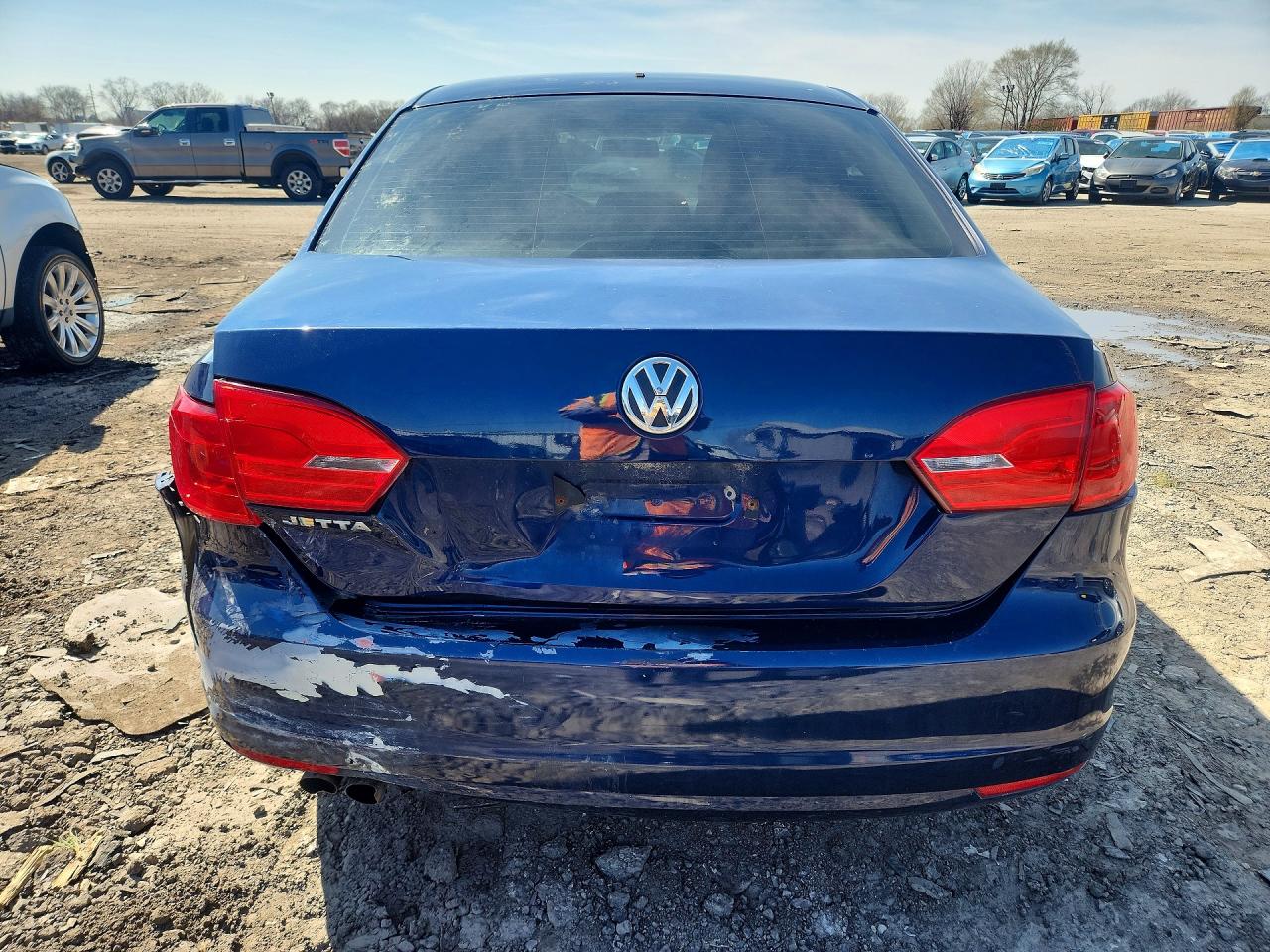 Volkswagen Jetta Base