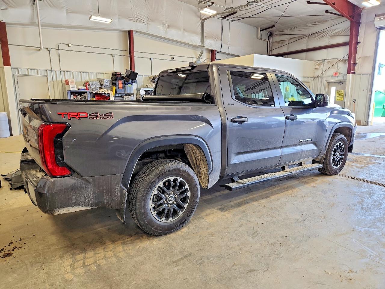 Toyota Tundra Sr5