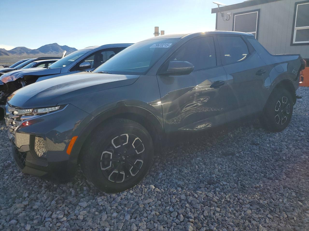 Salvage Hyundai SANTA CRUZ Image