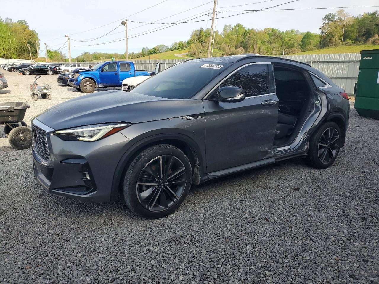 Salvage INFINITI Qx Image