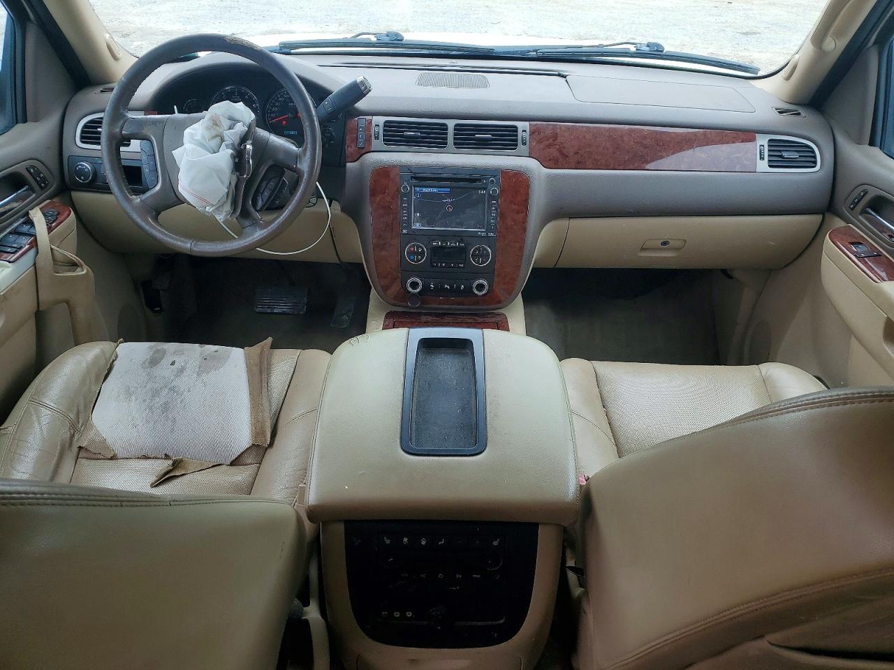Chevrolet Suburban C1500 Ltz
