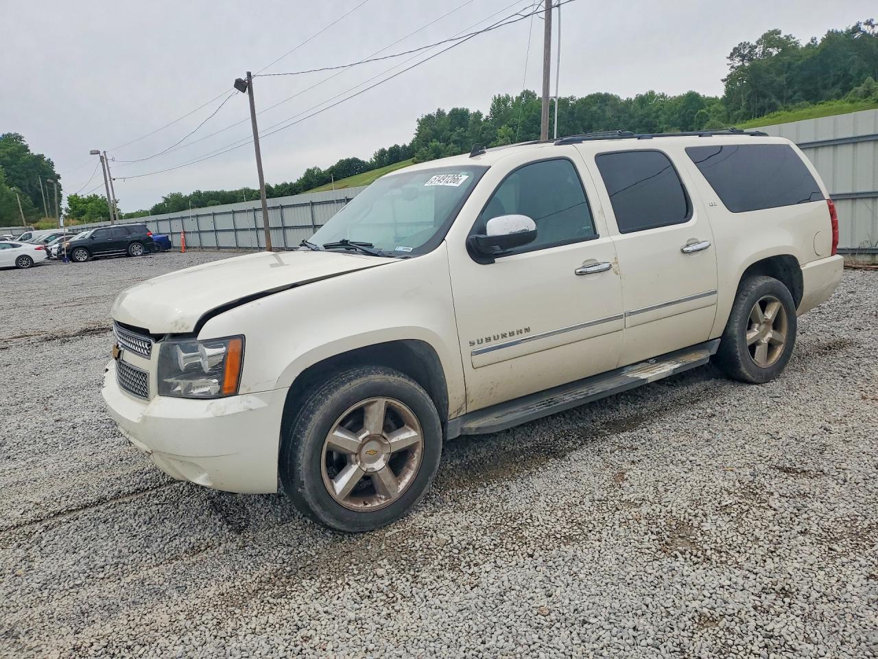 Salvage Chevrolet Suburban Image