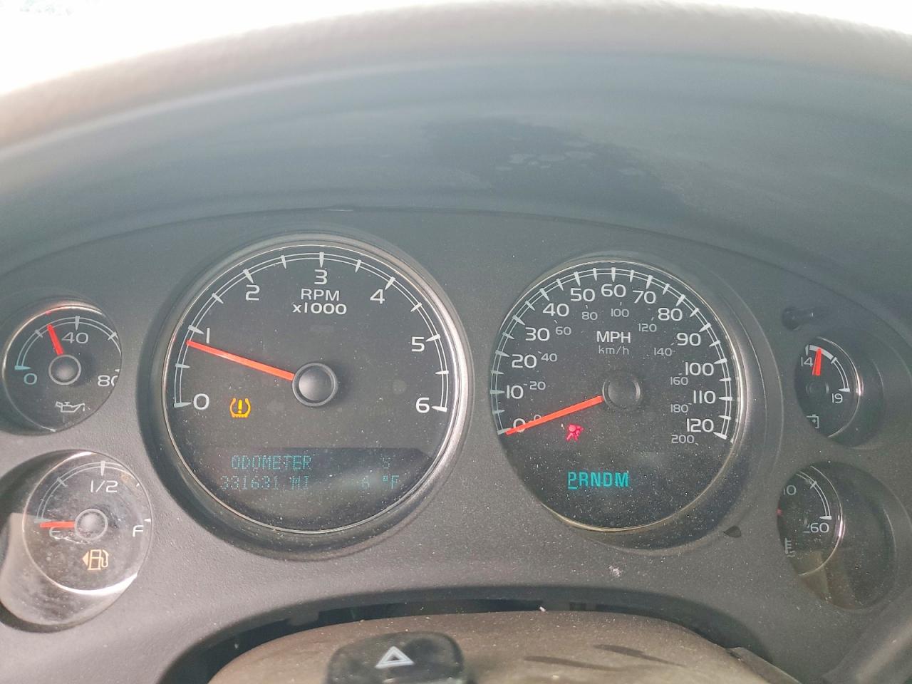 Chevrolet Suburban C1500 Ltz