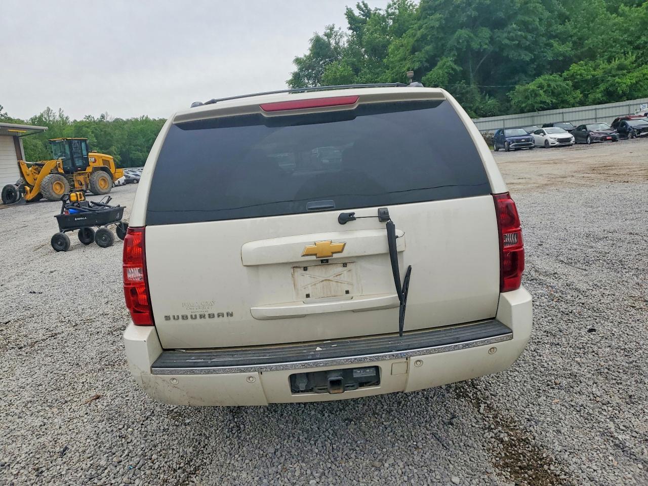 Chevrolet Suburban C1500 Ltz