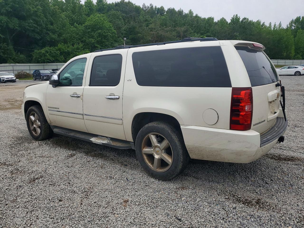 Chevrolet Suburban C1500 Ltz
