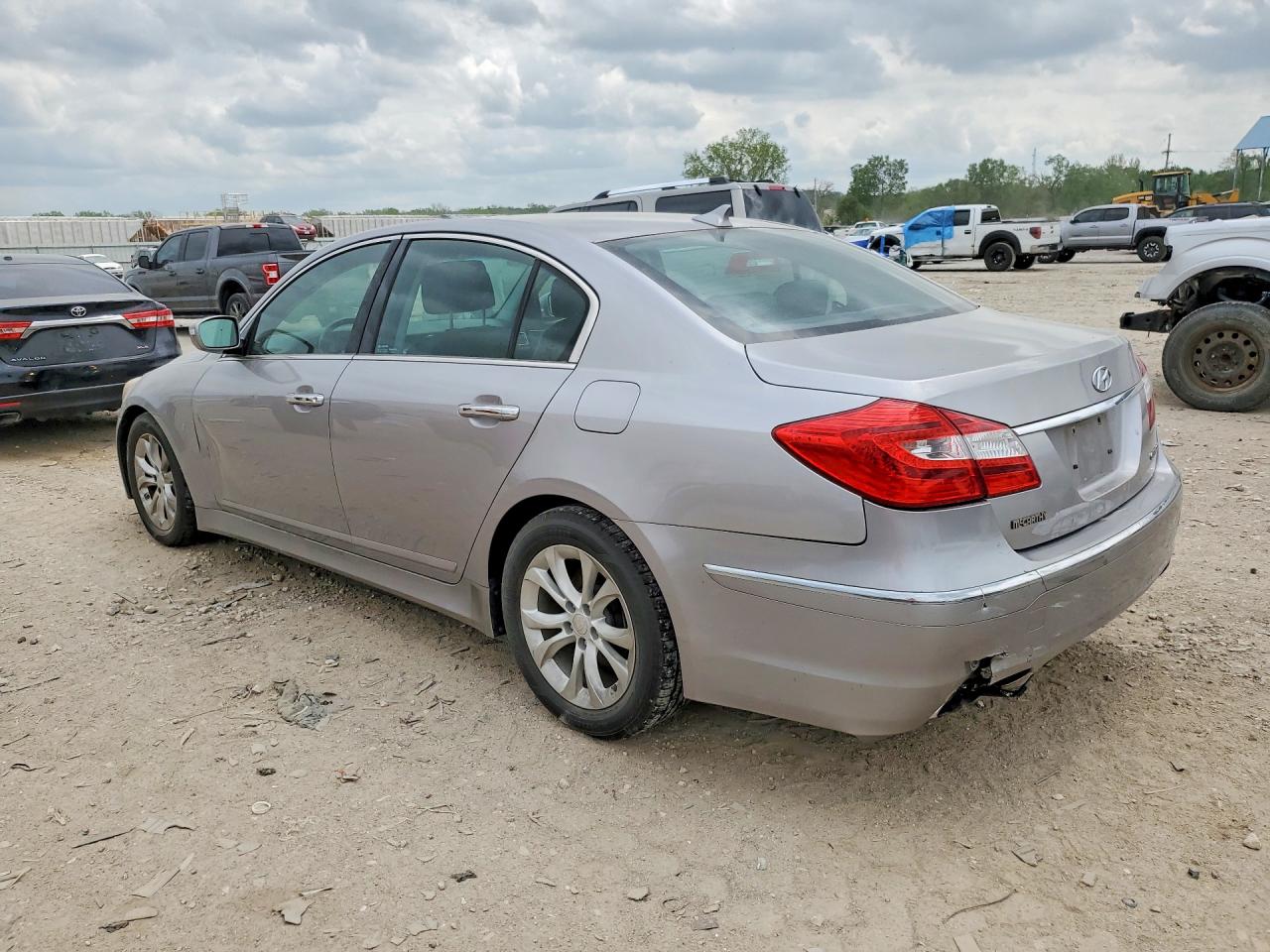 Hyundai Genesis 3.8l