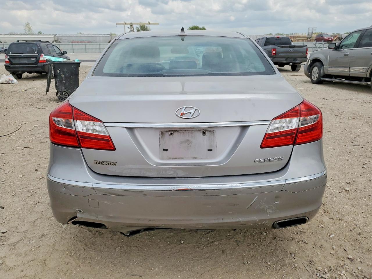 Hyundai Genesis 3.8l