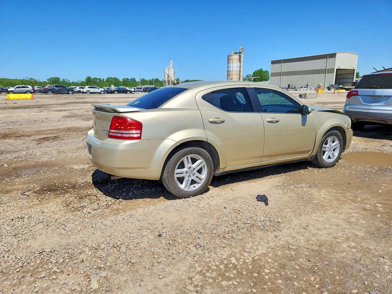 Dodge Avenger R R