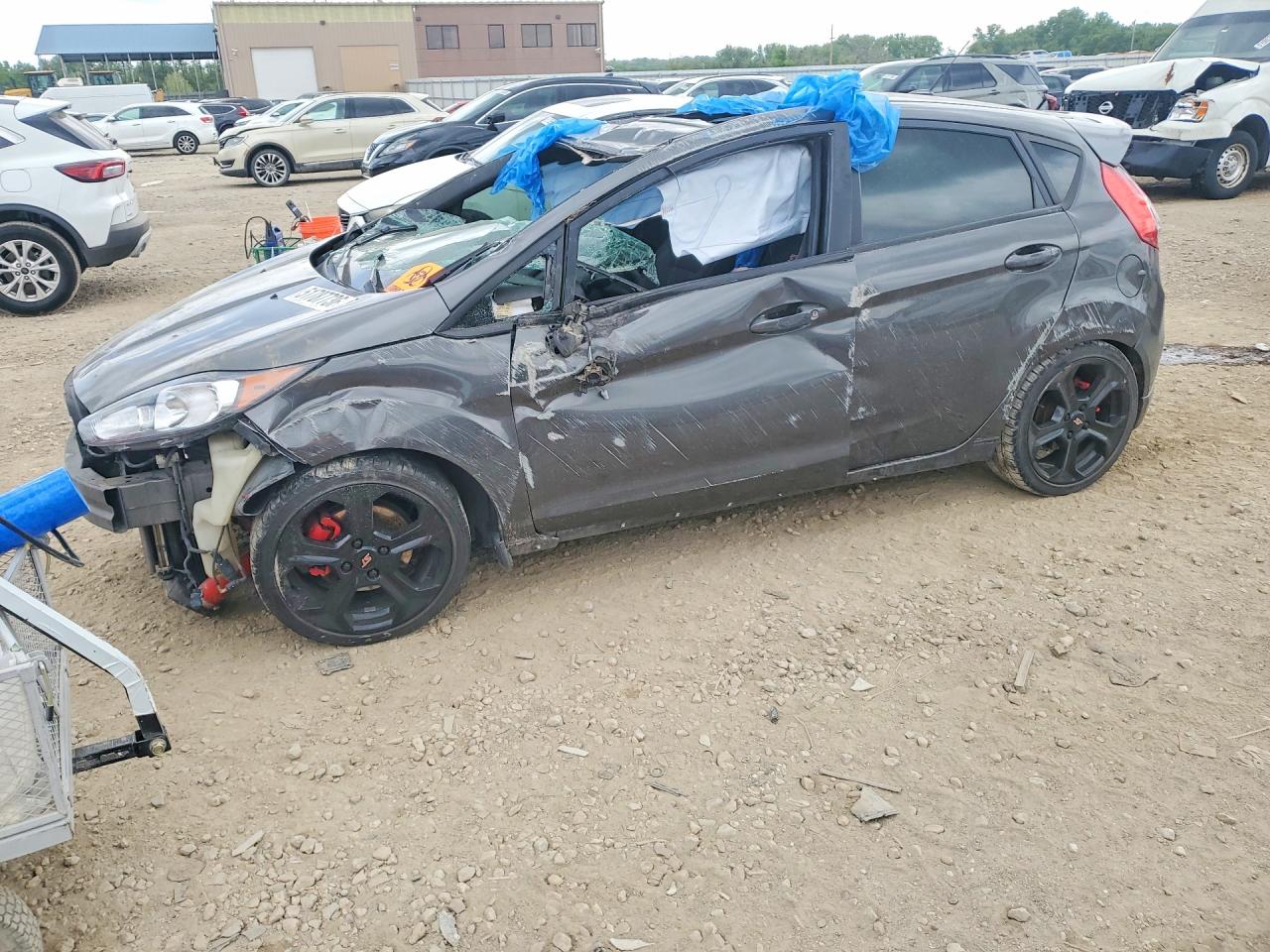 Salvage Ford Fiesta Image