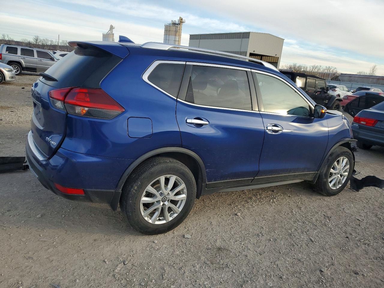Nissan Rogue S
