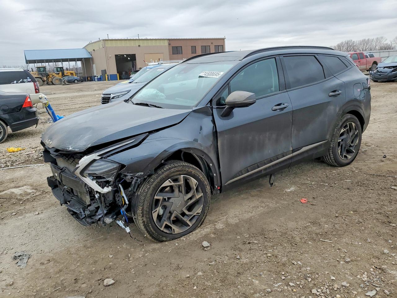 Salvage Kia Sportage Image