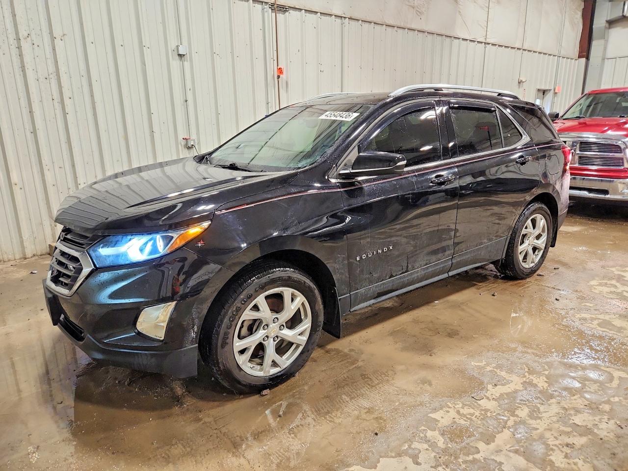 Salvage Chevrolet Equinox Image