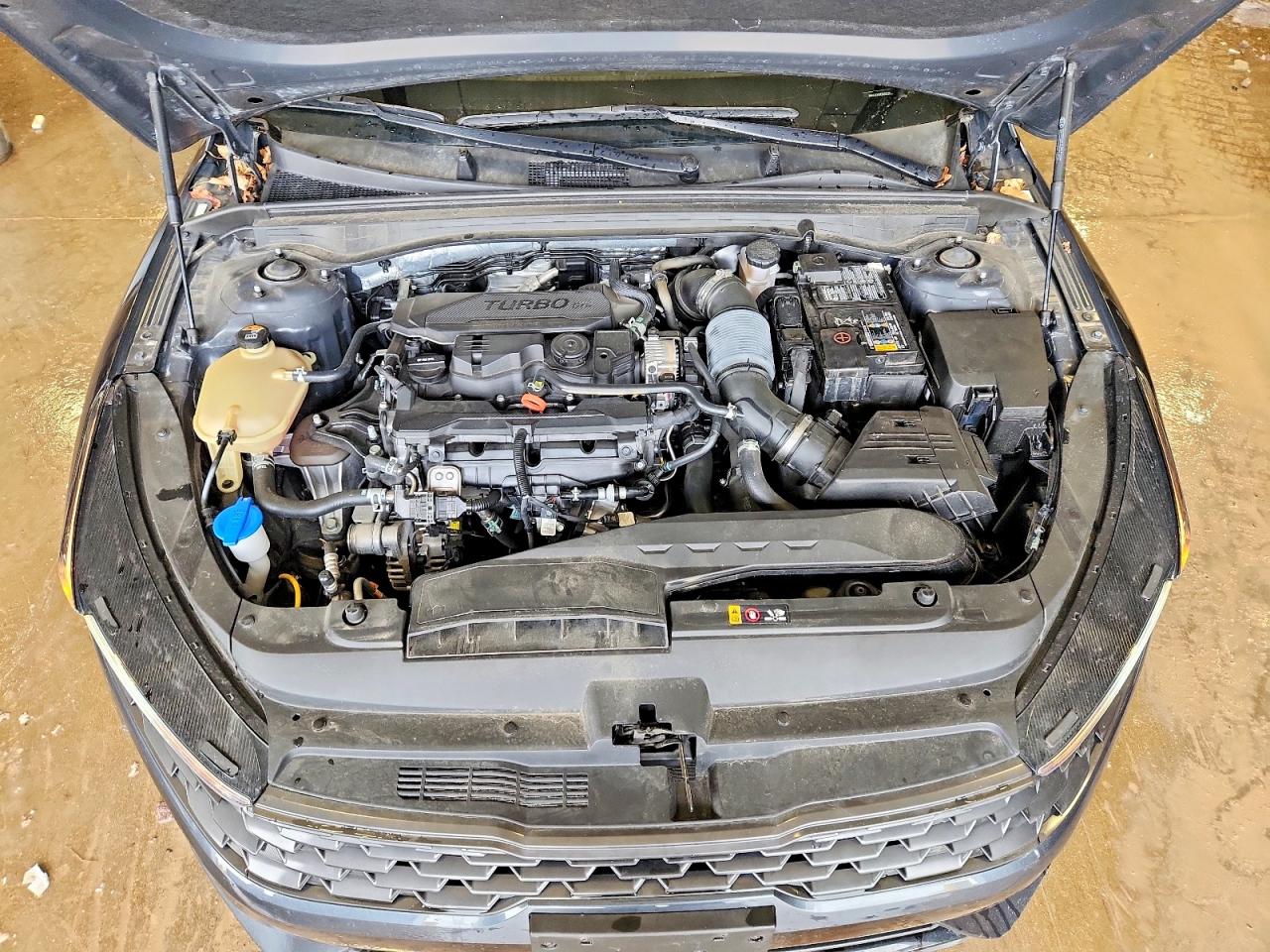 Kia K5 Lxs