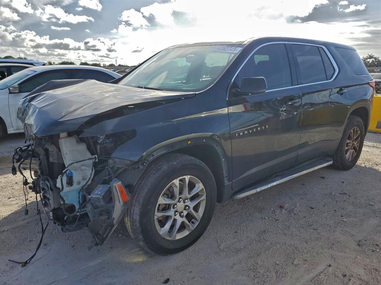 Salvage Chevrolet Traverse Image