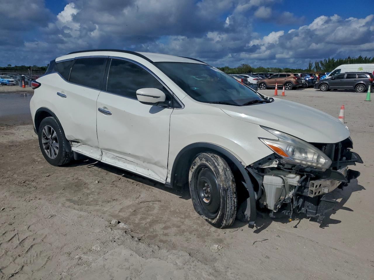 Nissan Murano S