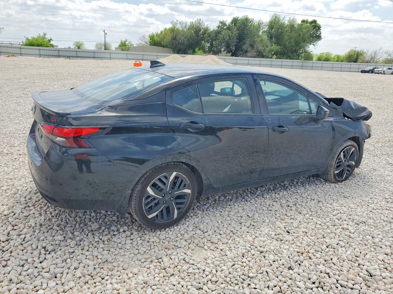 Nissan Versa Sr