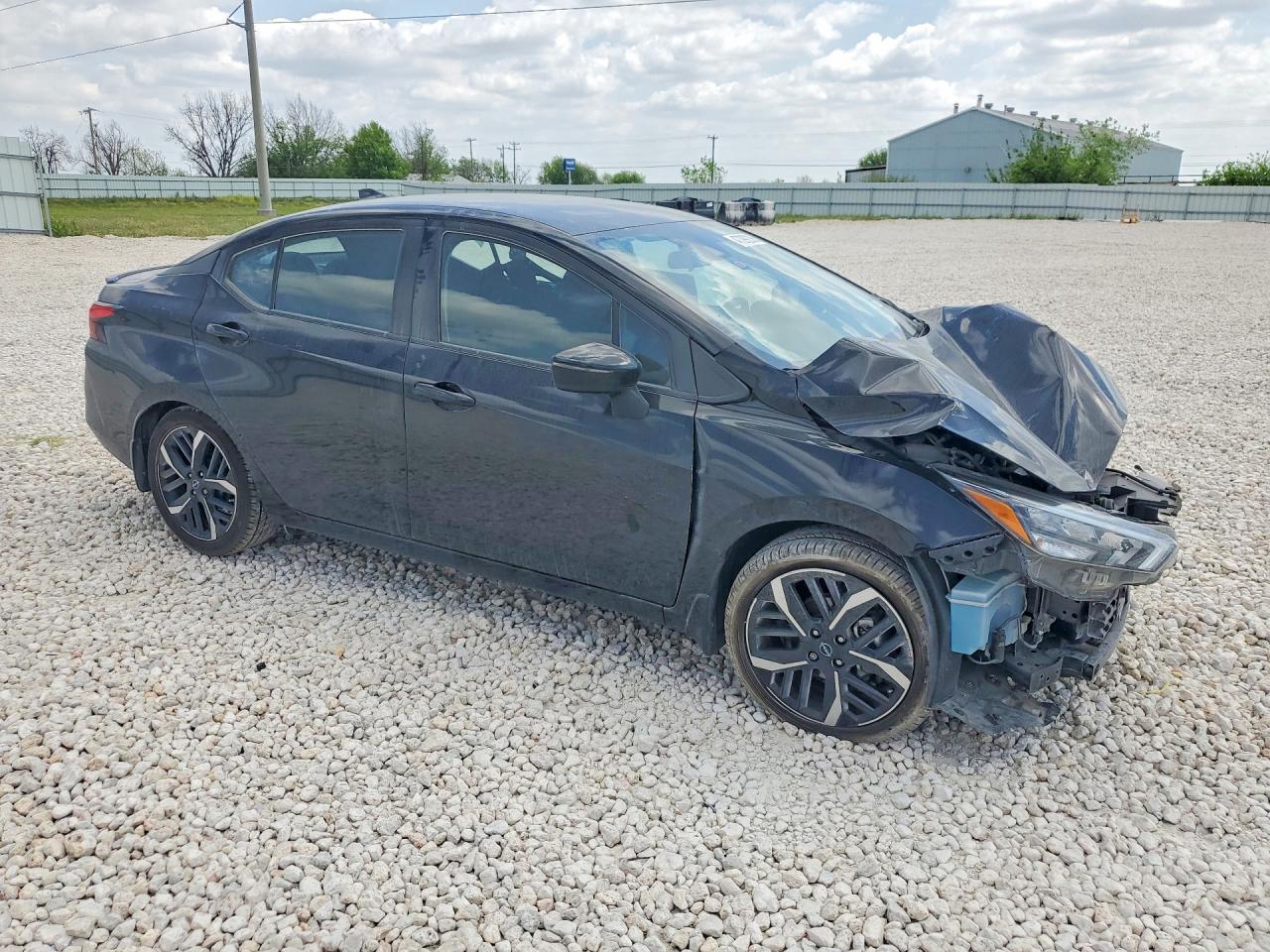 Nissan Versa Sr