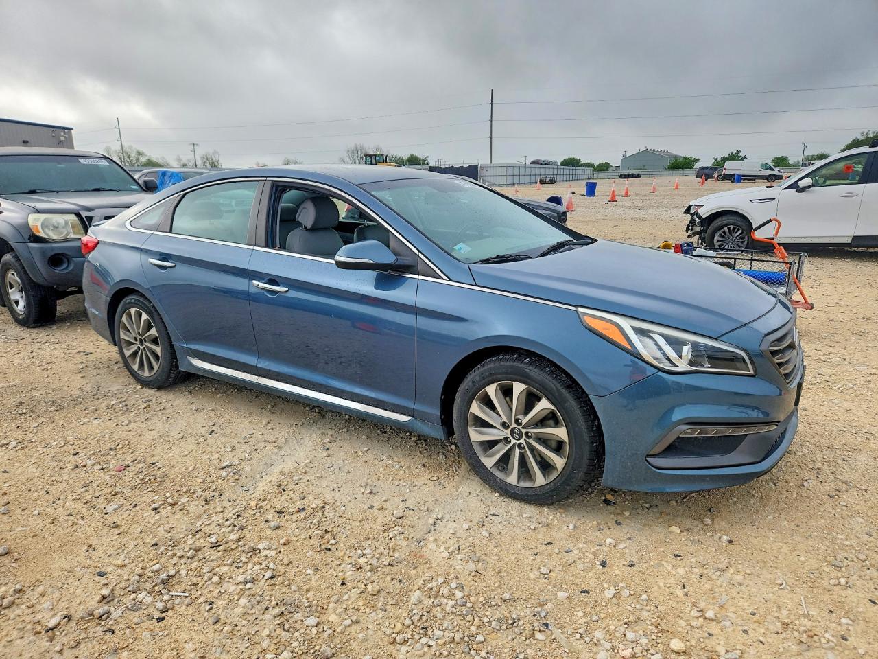 Hyundai SONATA Sport