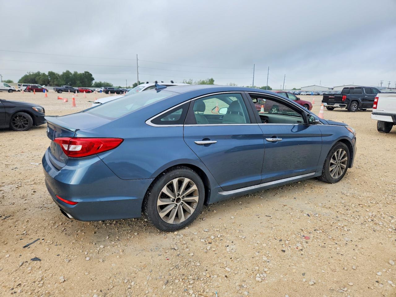 Hyundai SONATA Sport