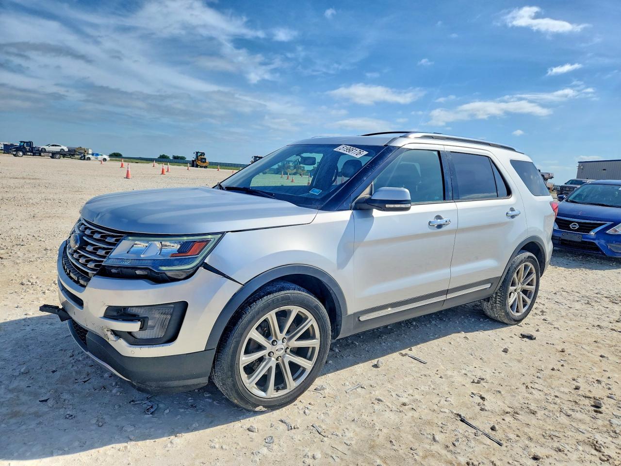 Salvage Ford Explorer Image