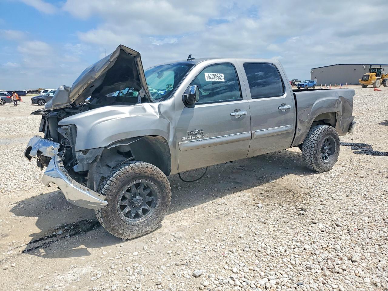 Salvage GMC Sierra Image