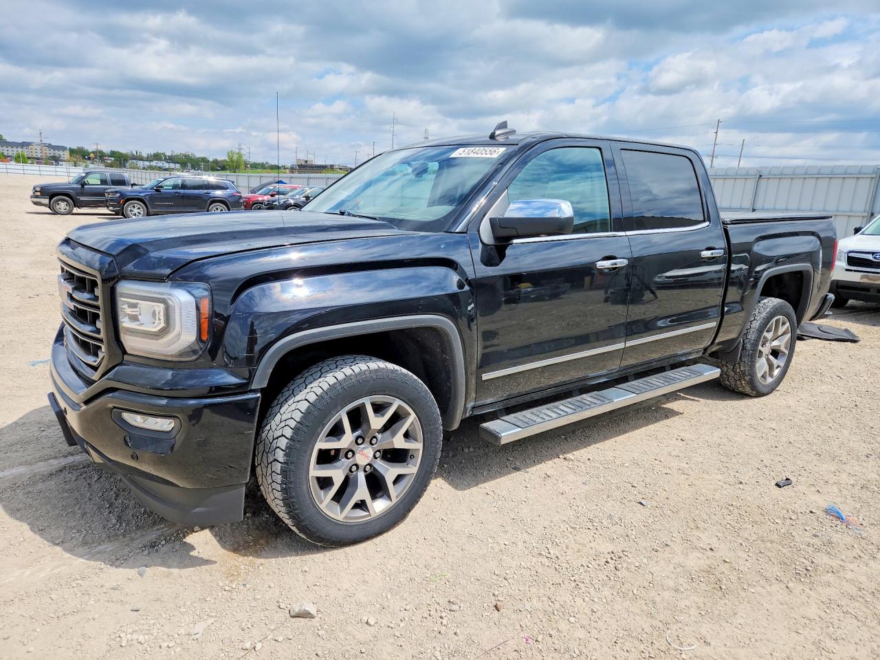 Salvage GMC Sierra Image
