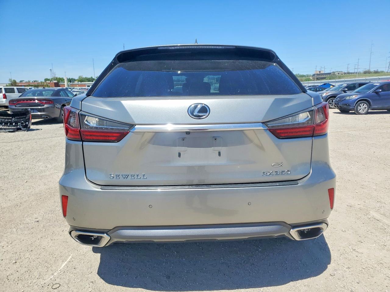 Lexus RX Base