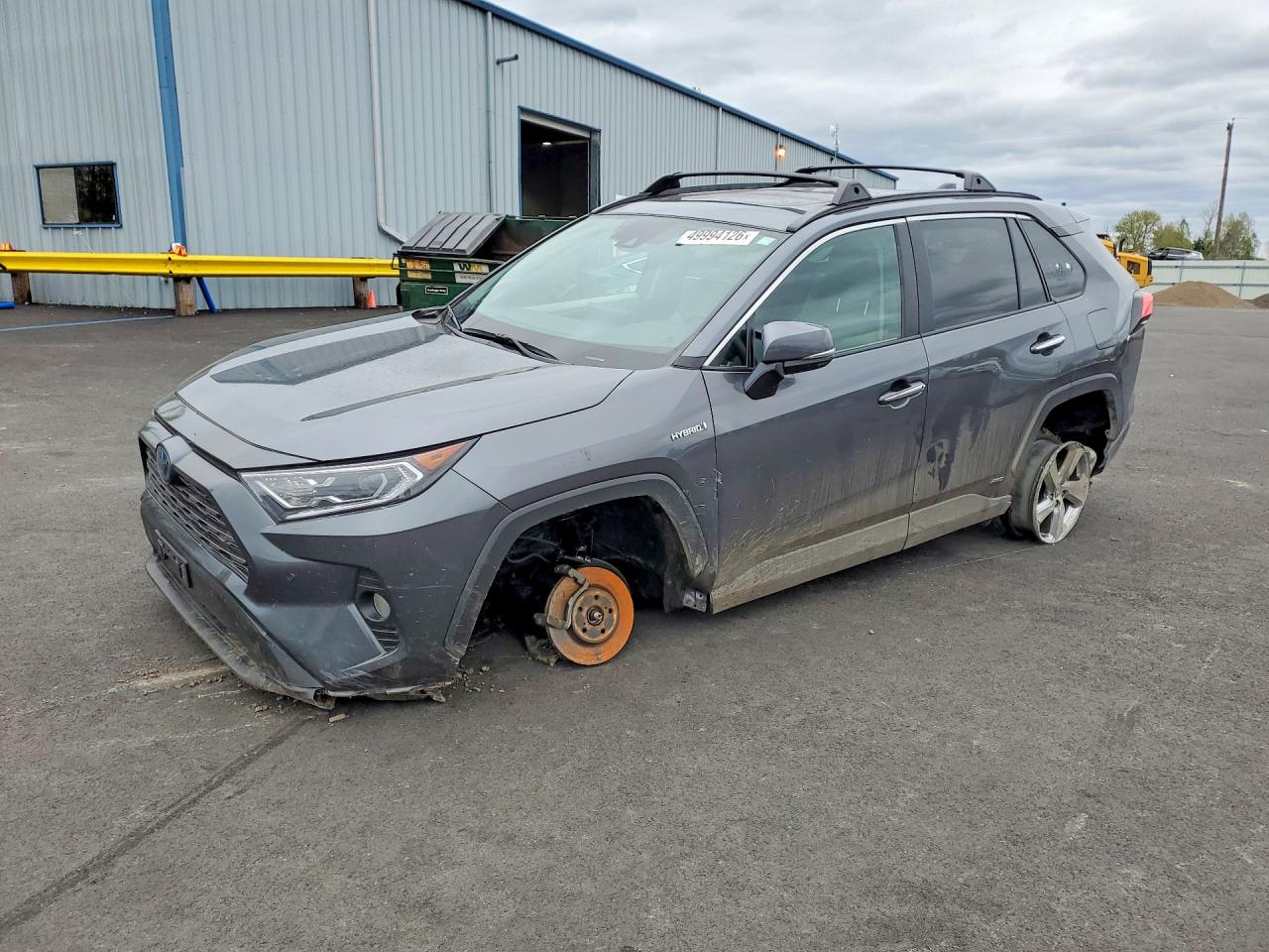 Salvage Toyota RAV4 Image