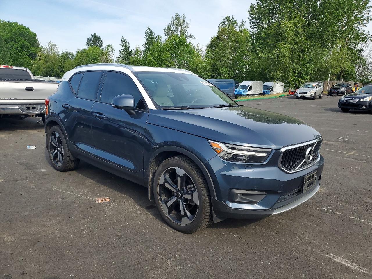 Volvo XC40 T5 Momentum