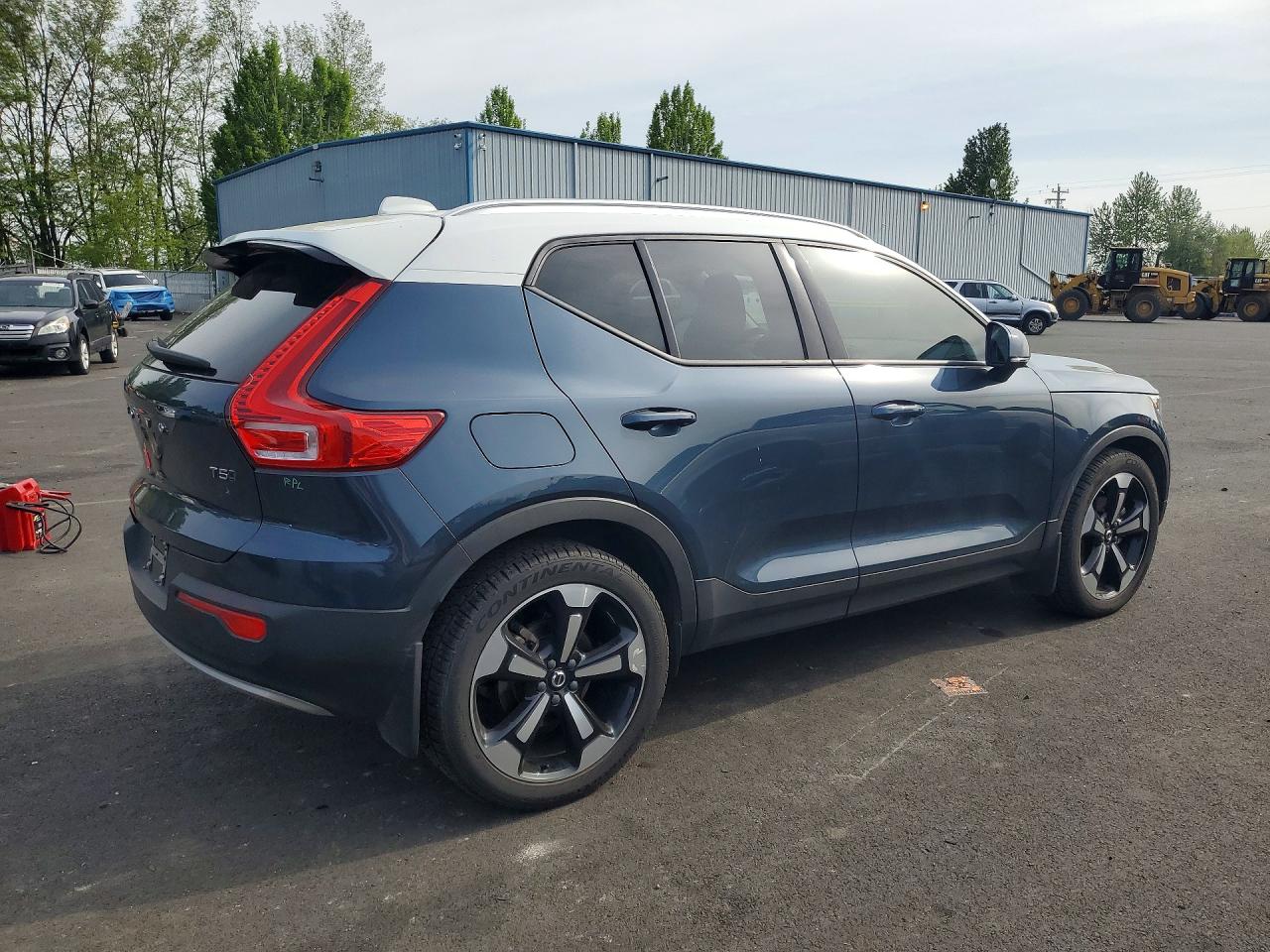Volvo XC40 T5 Momentum
