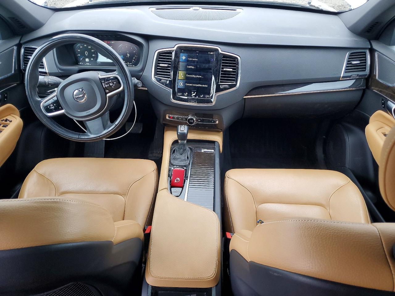 Volvo XC90 T6