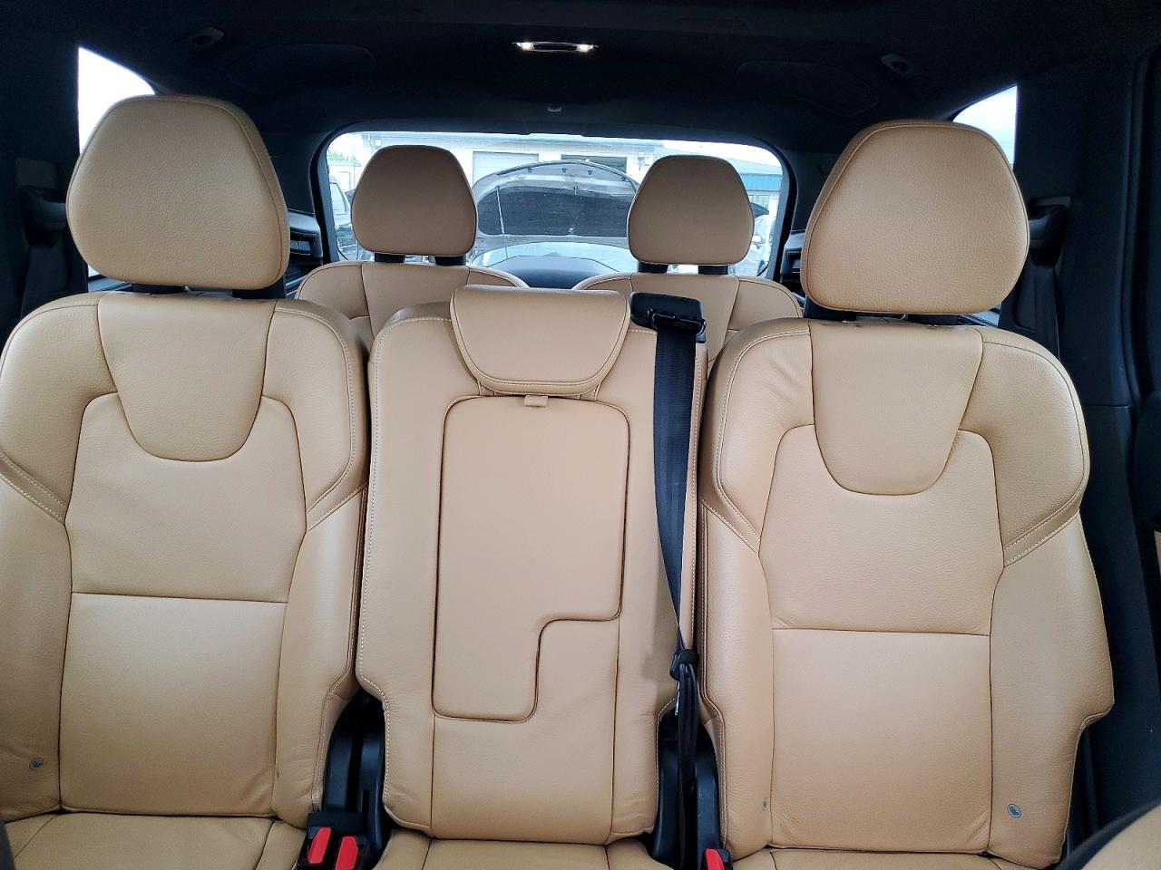 Volvo XC90 T6