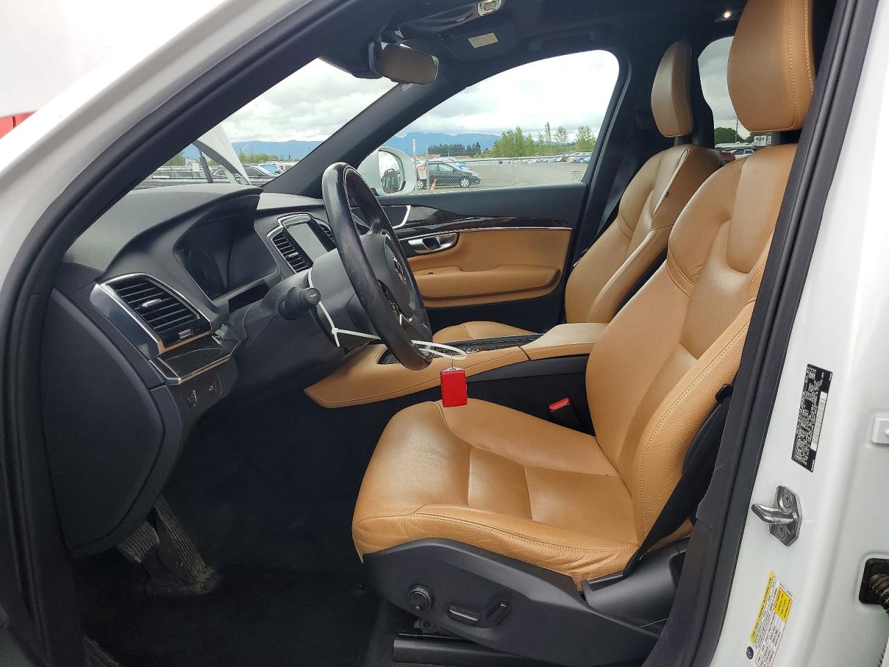 Volvo XC90 T6
