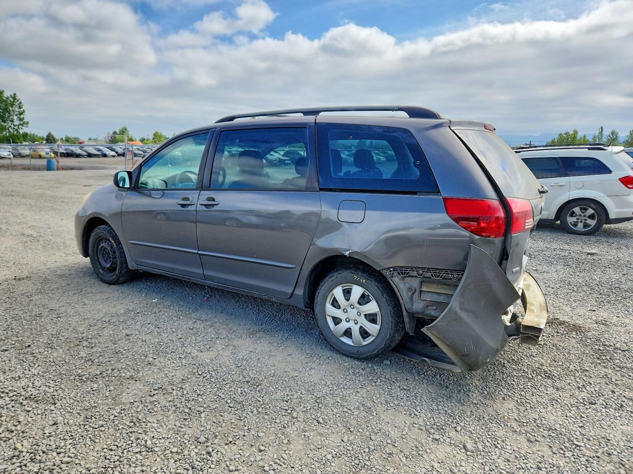 Toyota Sienna Ce 7 Passenger