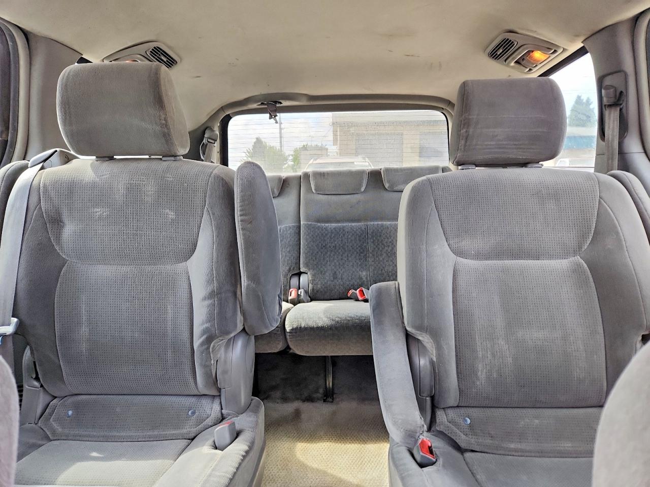 Toyota Sienna Ce 7 Passenger